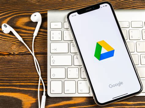 Your suggestion helped. . How to download from google drive to iphone